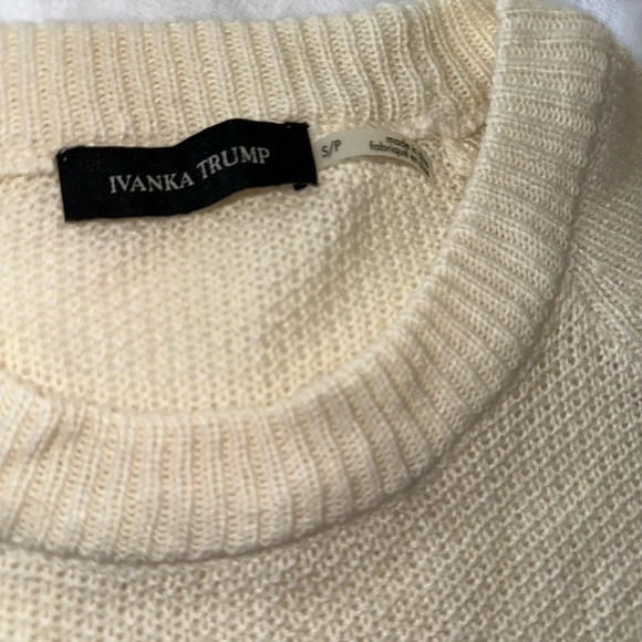 Wrap ruffle style sweater by Ivanka Trump feminine top size small - Picture 2 of 5